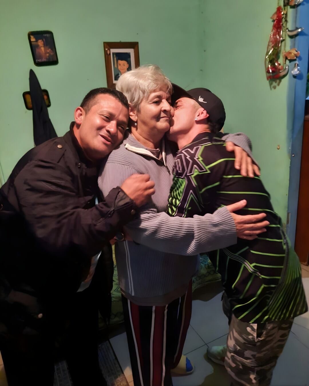 La estrecha relación entre Álvaro “Cupido” Monge y su mamá, doña Vera, marcó toda su vida; él siempre volvía a casa para acompañarla.