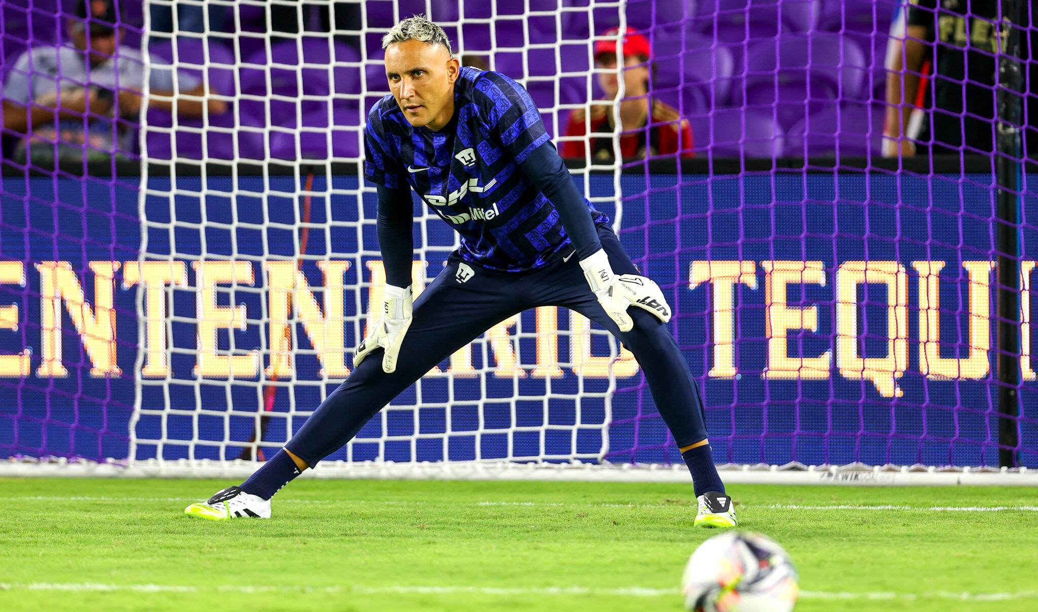 Keylor Navas en el partido de Pumas contra Atlanta United