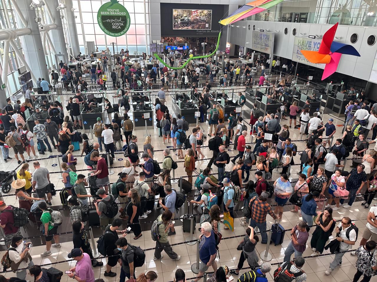 Aeropuerto Juan Santamaría 23 de marzo 2023