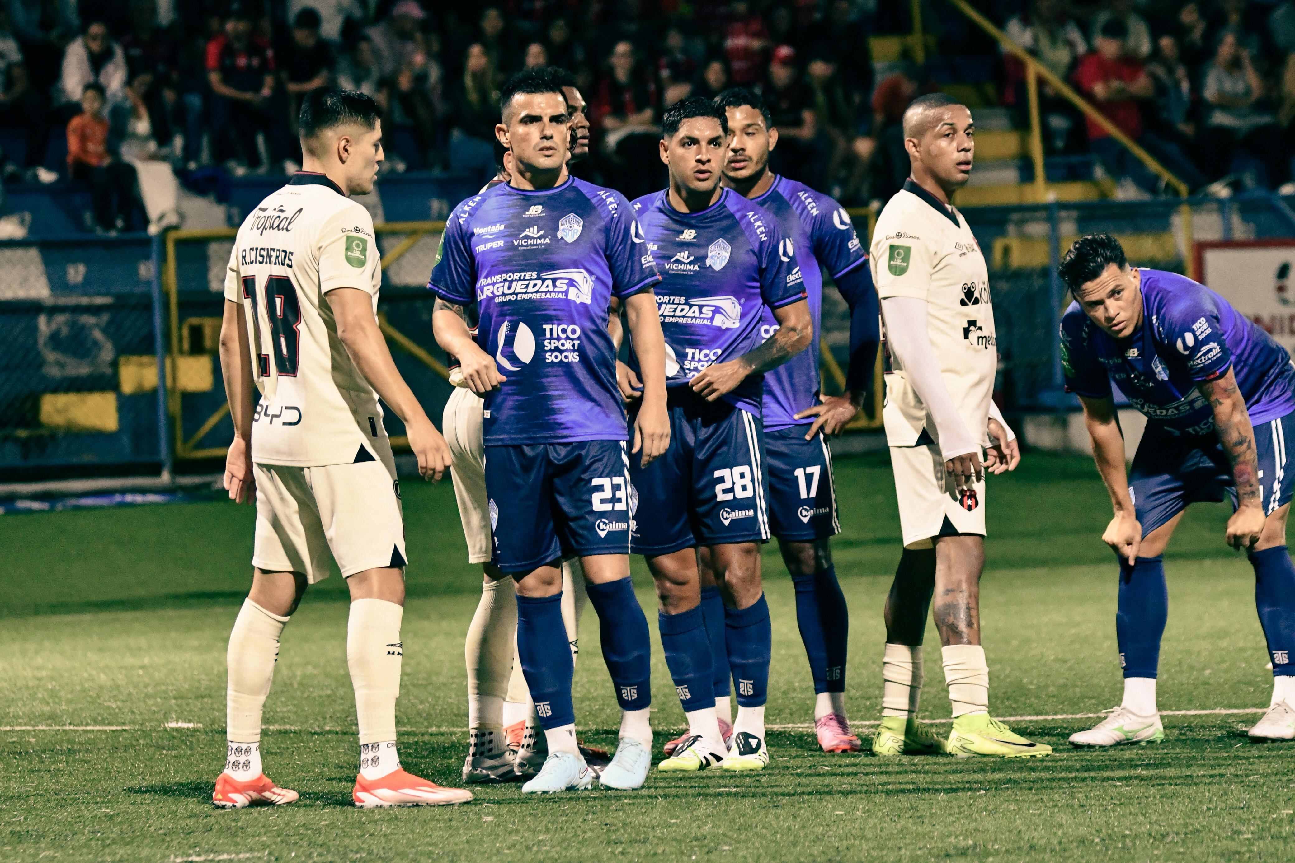 Pérez Zeledón se dejó los tres puntos contra Liga Deportiva Alajuelense.