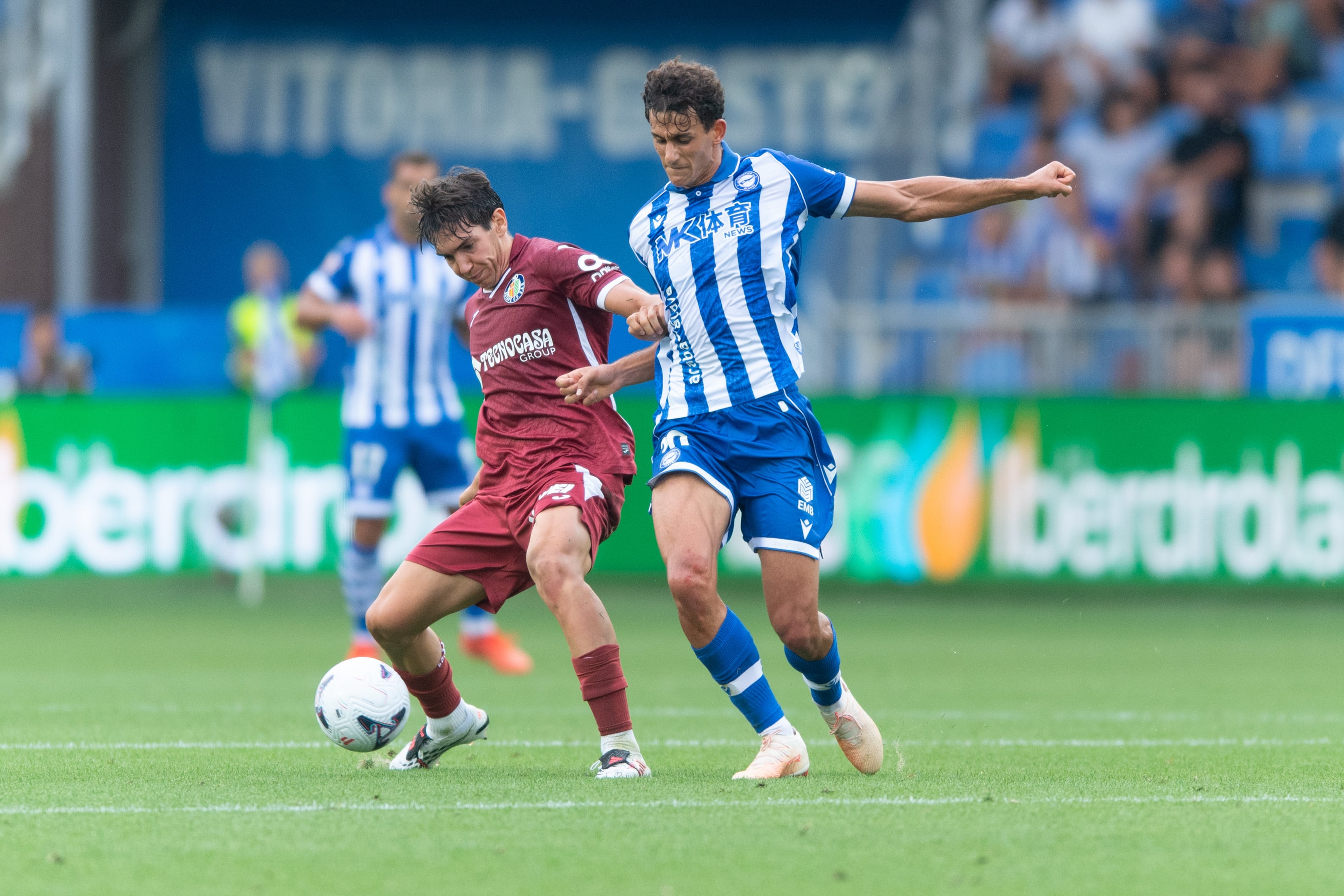 Duelo entre el Getafe y Alavés dio inició al fútbol español