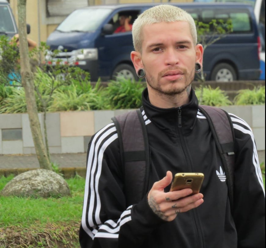 El Organismo de Investigación Judicial (OIJ) confirmó que el cuerpo hallado en un río de Alajuela corresponde al de Jonathan Sánchez, estilista de 30 años quien había sido reportado como desaparecido desde el fin de semana anterior.