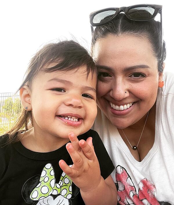 Fotografía de Lisette López y su hija.