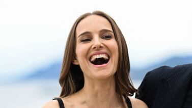 Natalie Portman aviva rumores de romance con productor musical en París