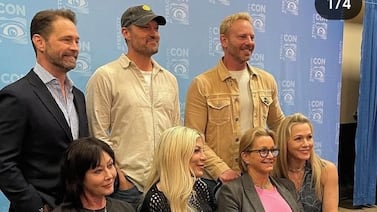 ‘Beverly Hils 90210′: Vea la reunión de Brandon, Brenda, Kelly, Steve y más amigos de la serie