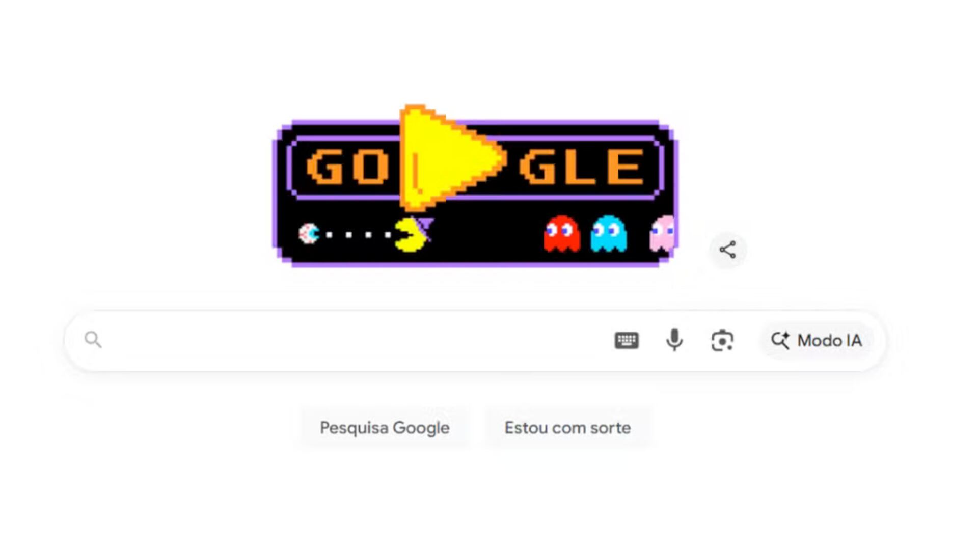 Pac-Man cumple 45 años y Google lo celebra con un doodle interactivo inspirado en Halloween. El juego estará activo por tiempo limitado.
