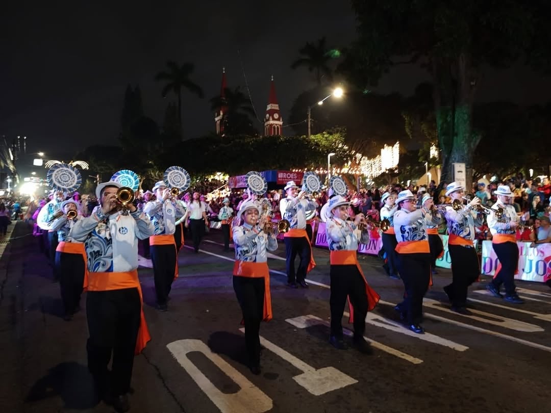 La Banda de Sarchí informó que no marchará en el Pasacalles del Festival de la Luz. Su decisión surgió después de un cambio en los requisitos del evento