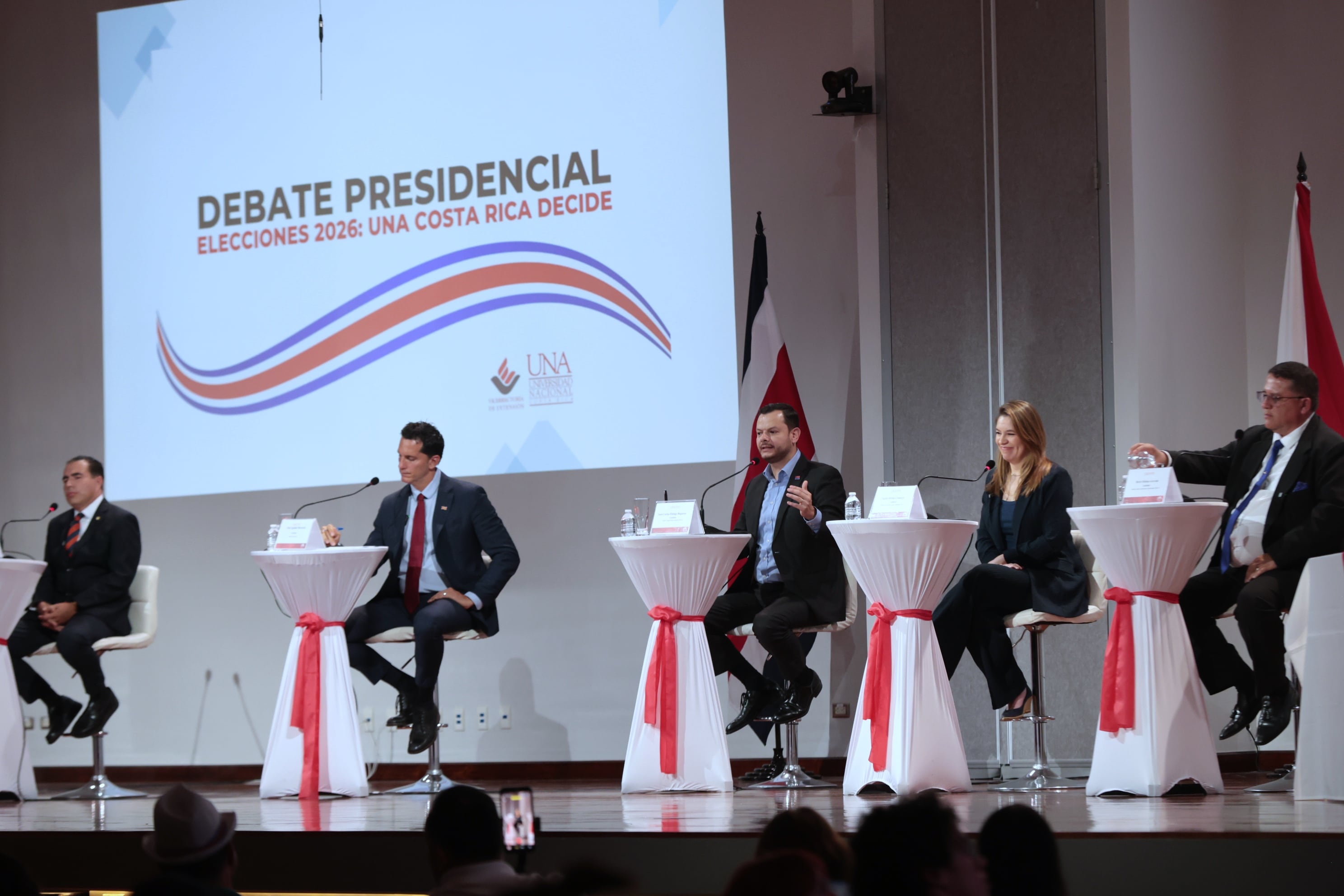 Debates del TSE: conozca cuáles candidatos participarán, en qué día y cómo puede verlos | La Nación
