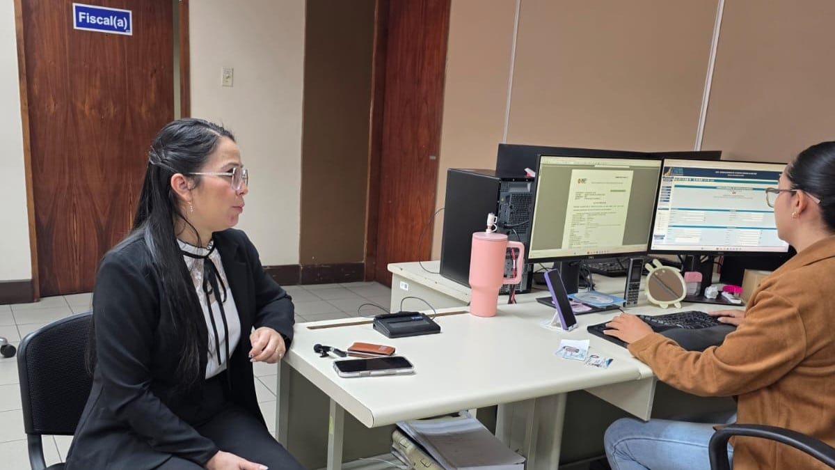 Yorgina Alvarado en el Ministerio Público