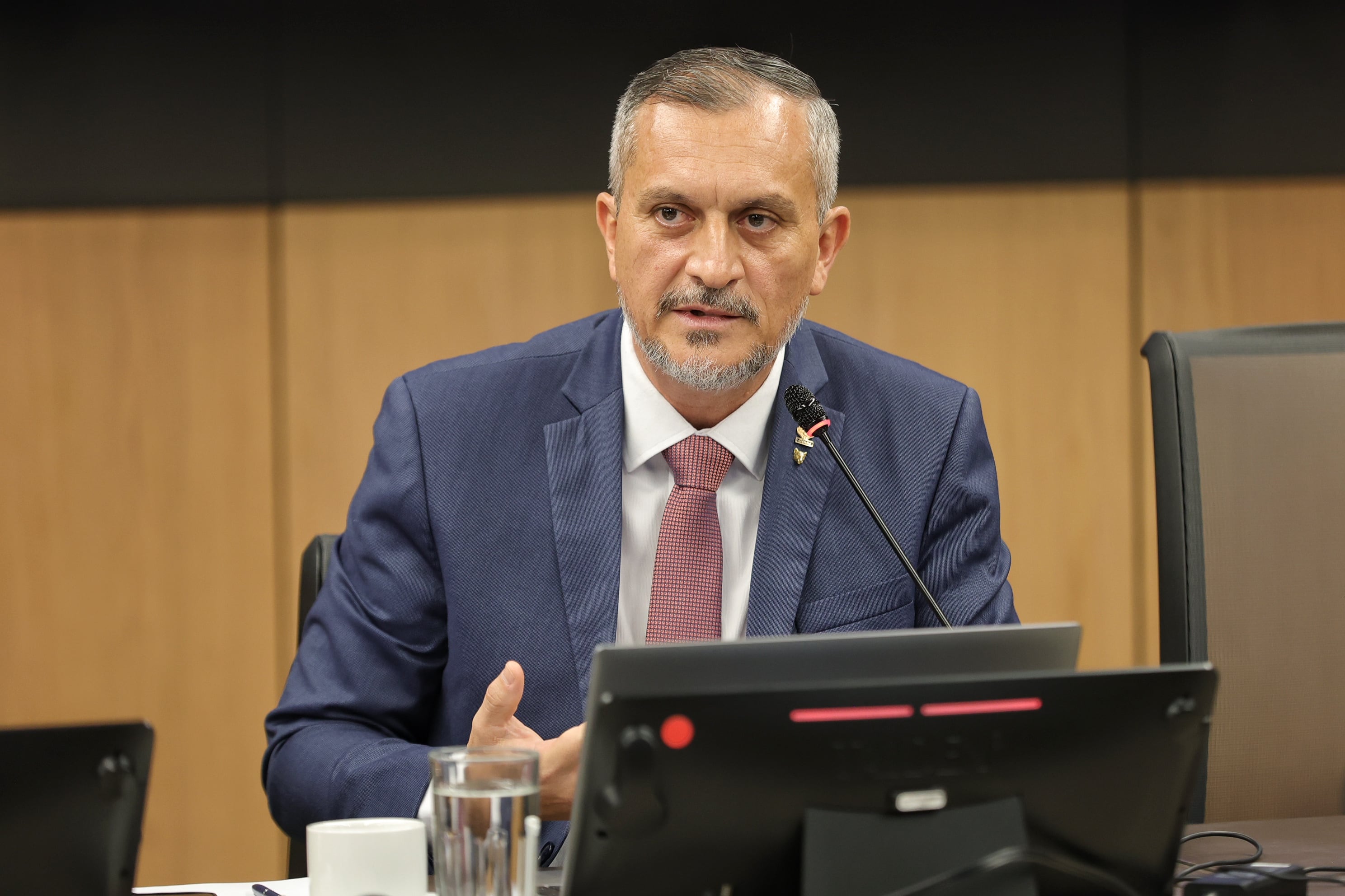 05/09/2025/ Comisión especial sobre levantamiento de la inmunidad de Rodrigo Chaves donde participaron los diputados Andrea Álvarez, Rocio Alfaro y Daniel Vargas / foto John Durán