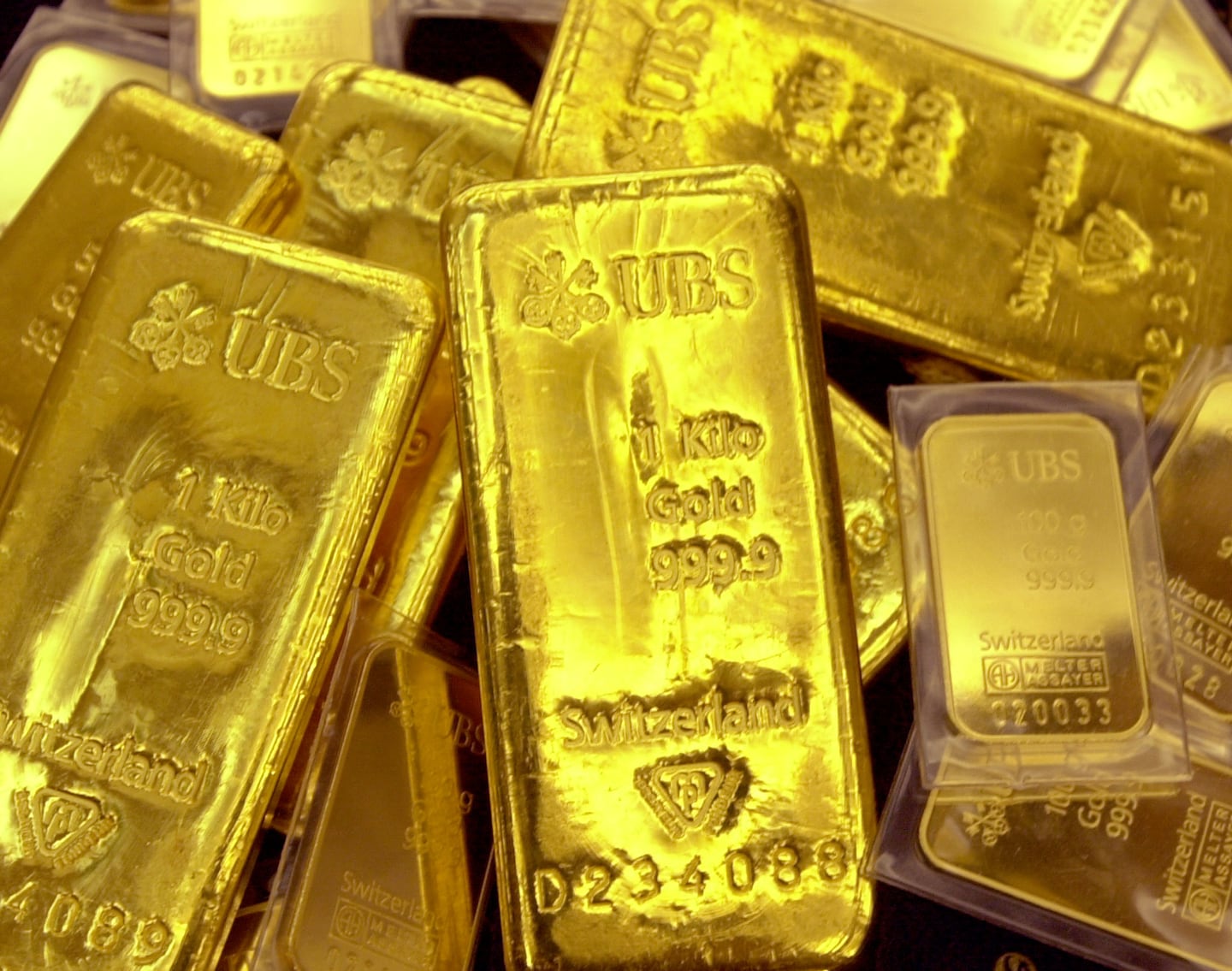 El oro alcanza un récord impulsado por el clima de incertidumbre | La ...