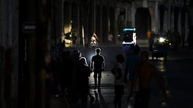 Apagón masivo y protestas en Cuba, que anuncia que se quedó sin combustible