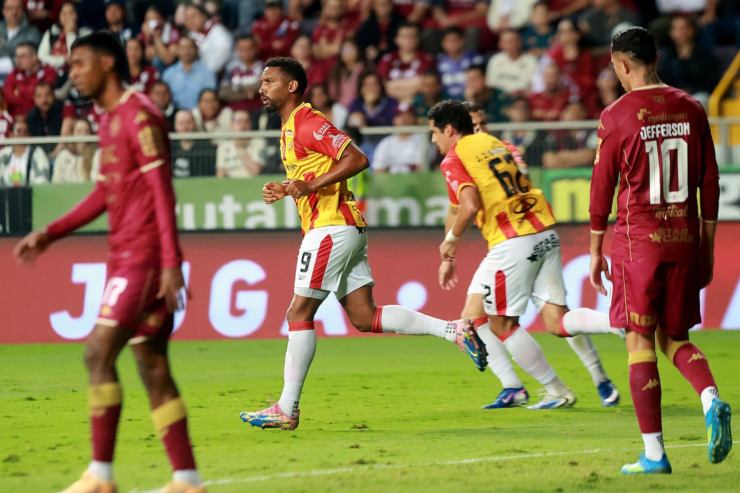 Los goles de Marcel Hernández se extrañan en el Herediano
