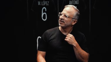 Ojo, Jafet Soto: Mario Chacón solo tiene camisetas que le regalaron figuras de Alajuelense y Saprissa