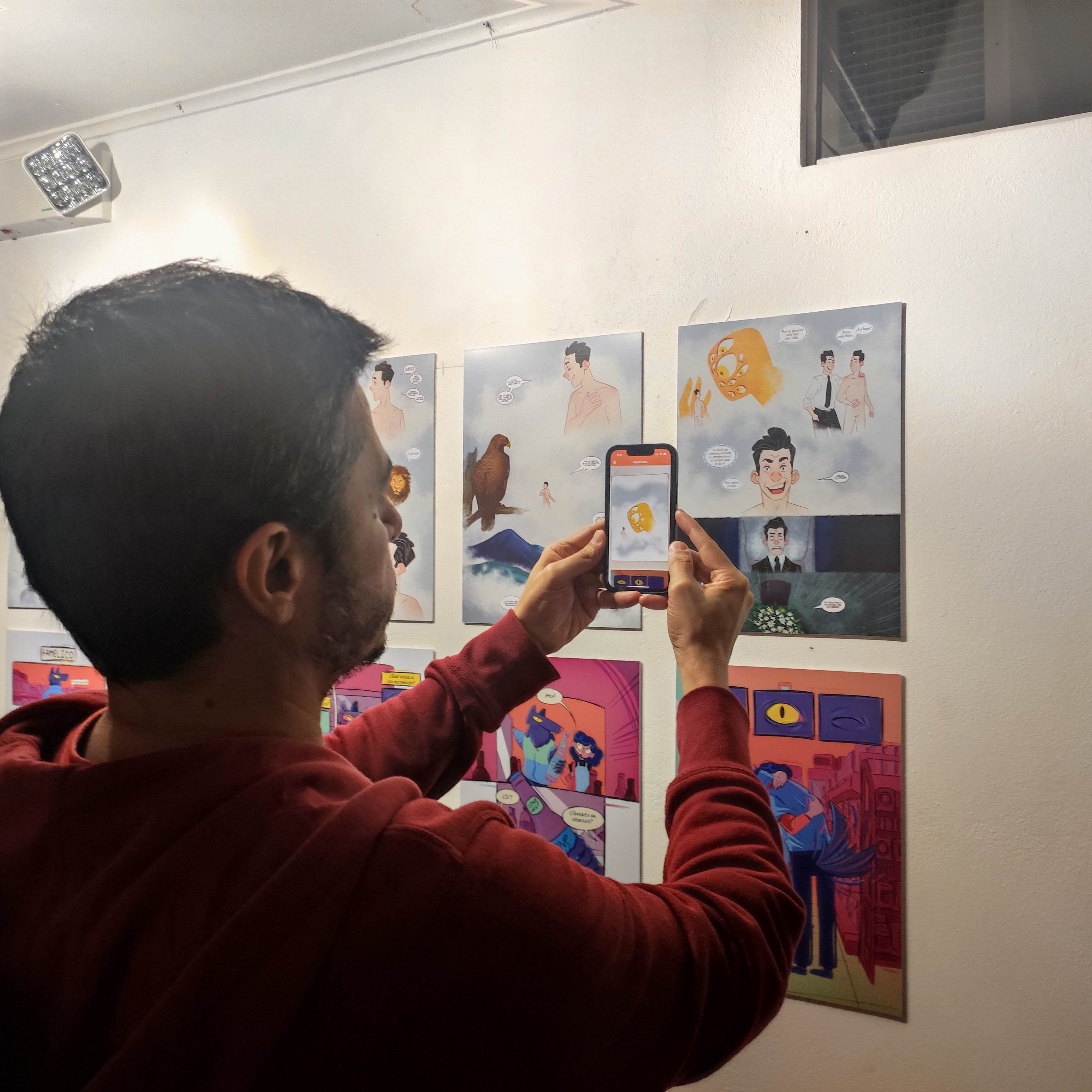 Exposición de literatura gráfica y cómic en la Alianza Francesa.