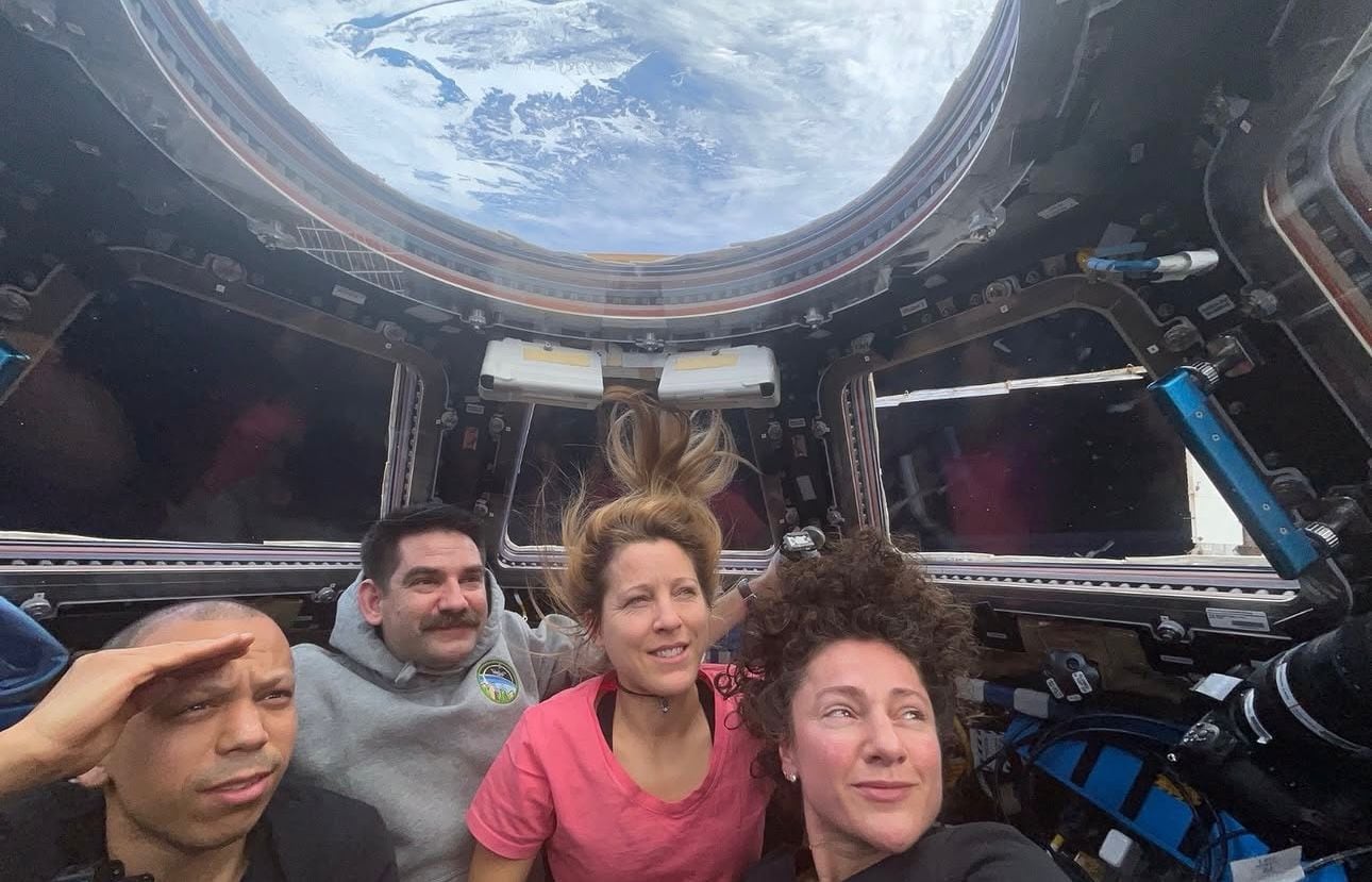 Artemis II desde el Estación Espacial