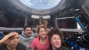 Llegada de Artemis II a la Tierra se observó desde la Estación Espacial Internacional; vea las imágenes