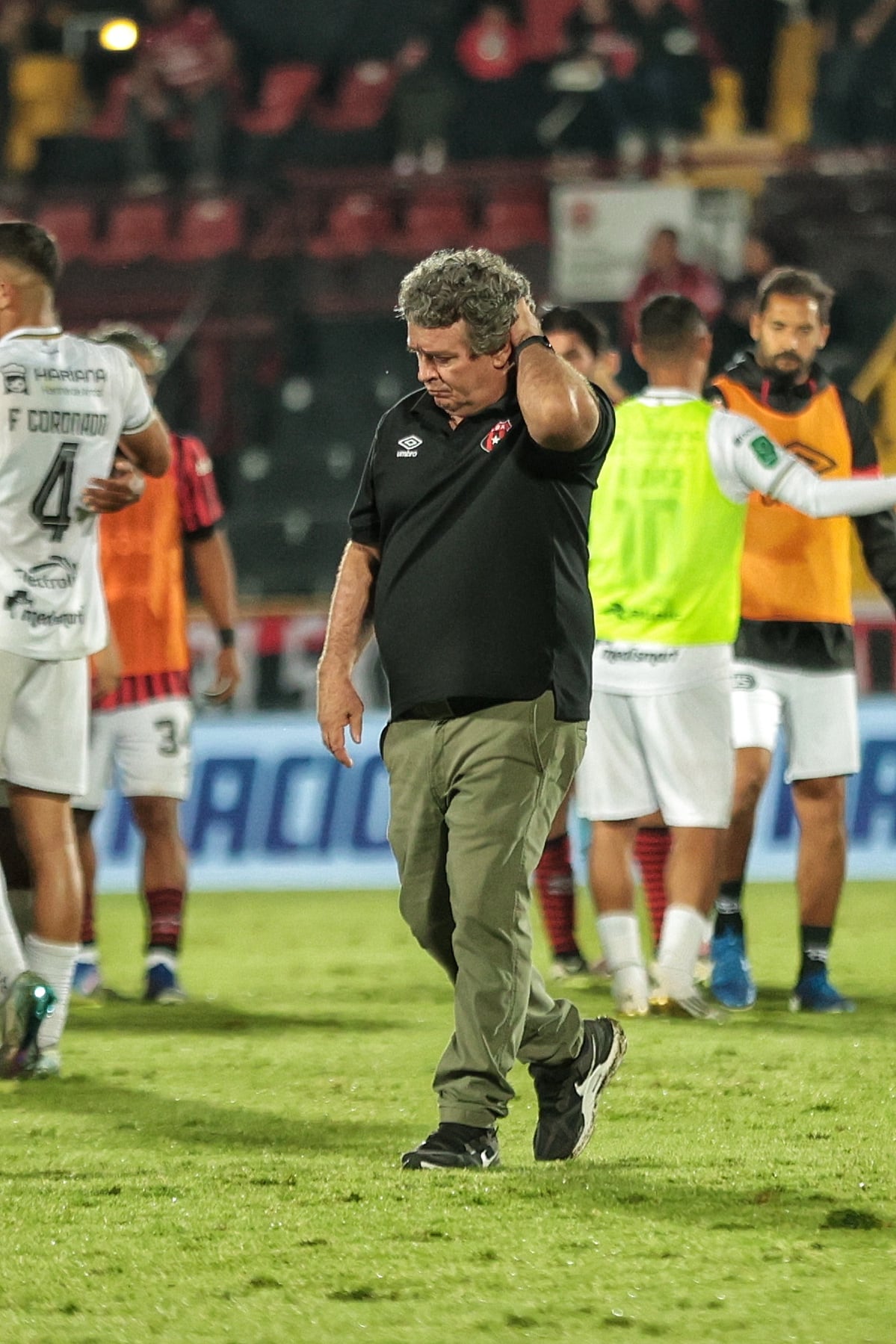 15/02/2025/ Juego entre Liga Deportiva Alajuelense vs Sporting FC en el estadio Alejandro Morera Soto / foto John Durán