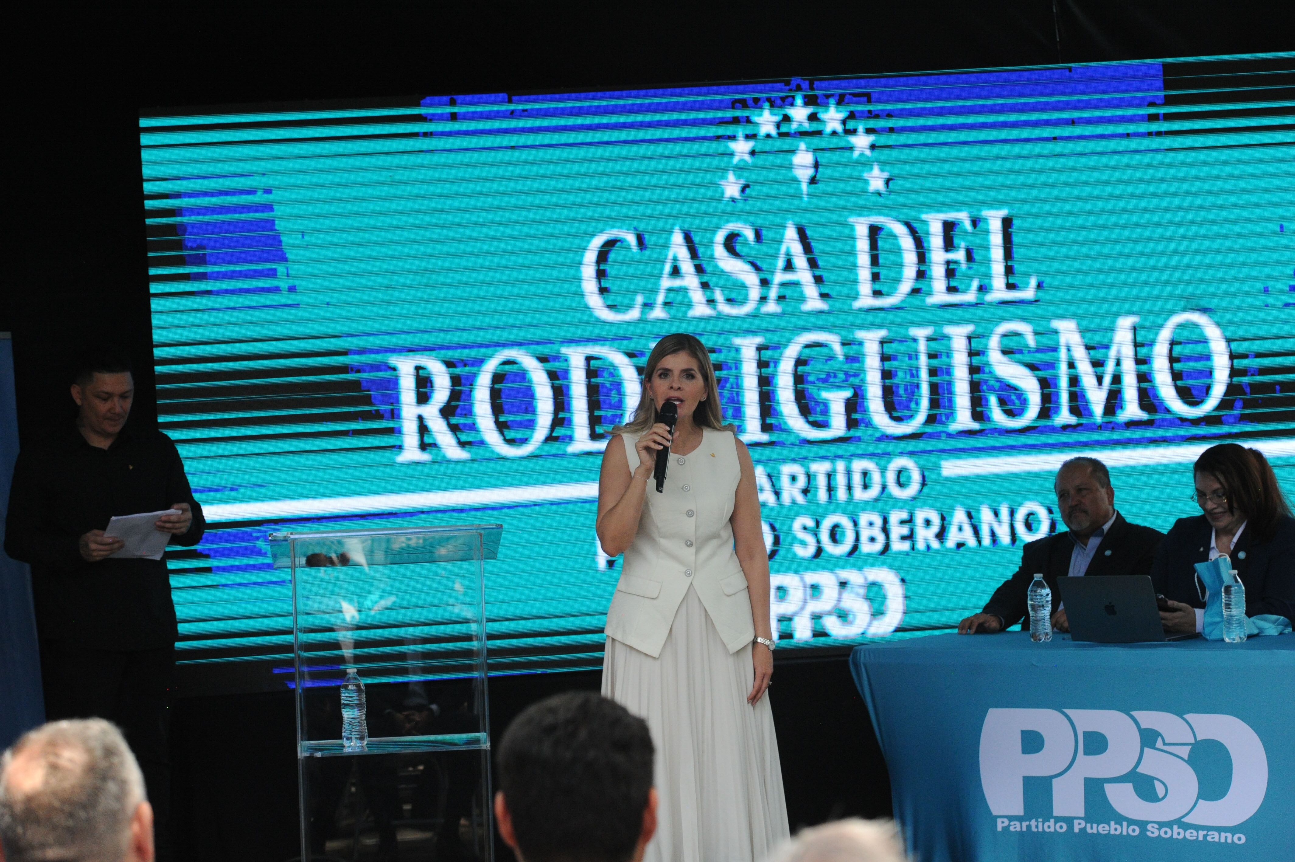 Partido Pueblo Soberano Sra Laura Fernández