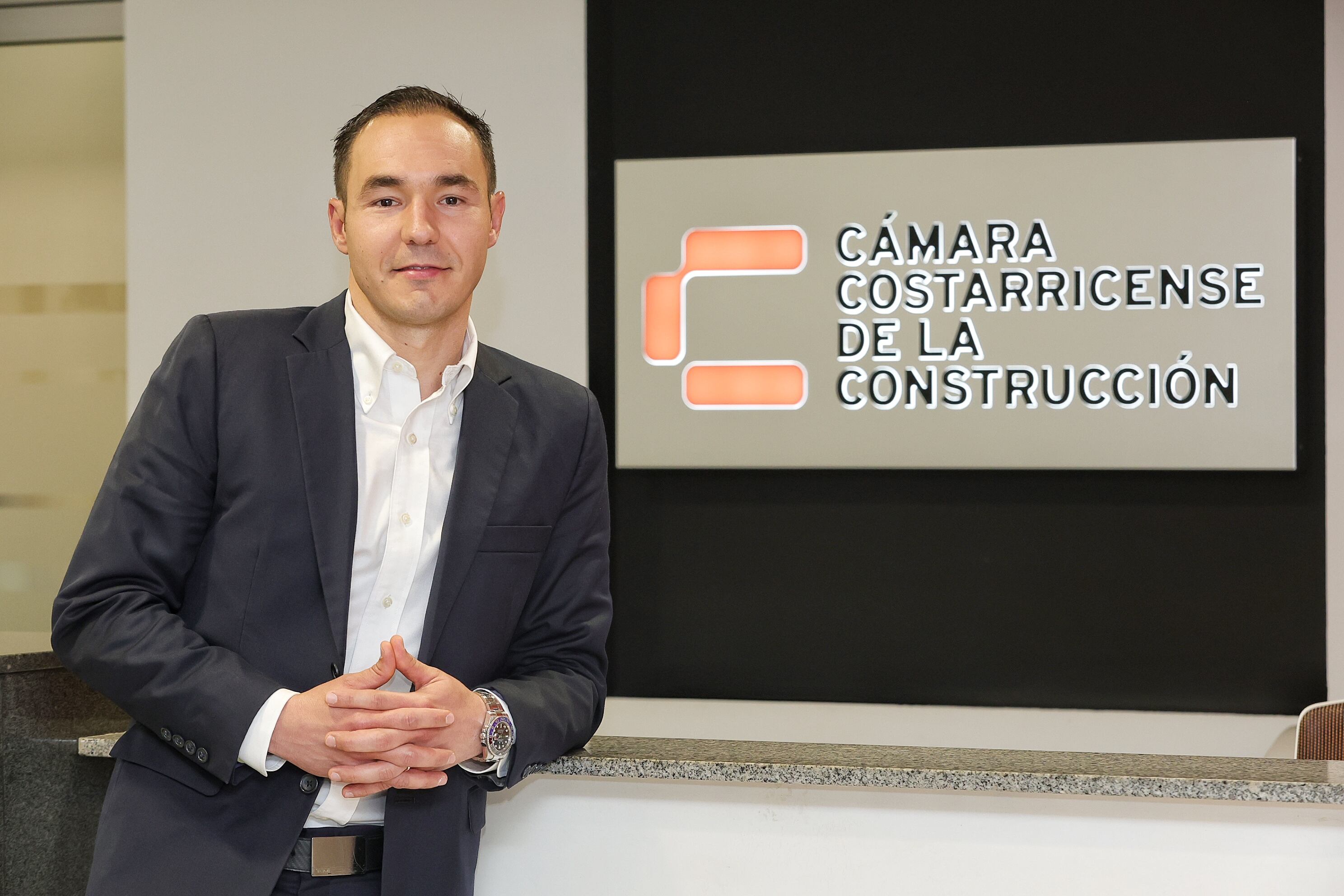 Entrevista de Revista Dominical con Alfredo Volio, presidente de la Cámara Costarricense de la Construcción.