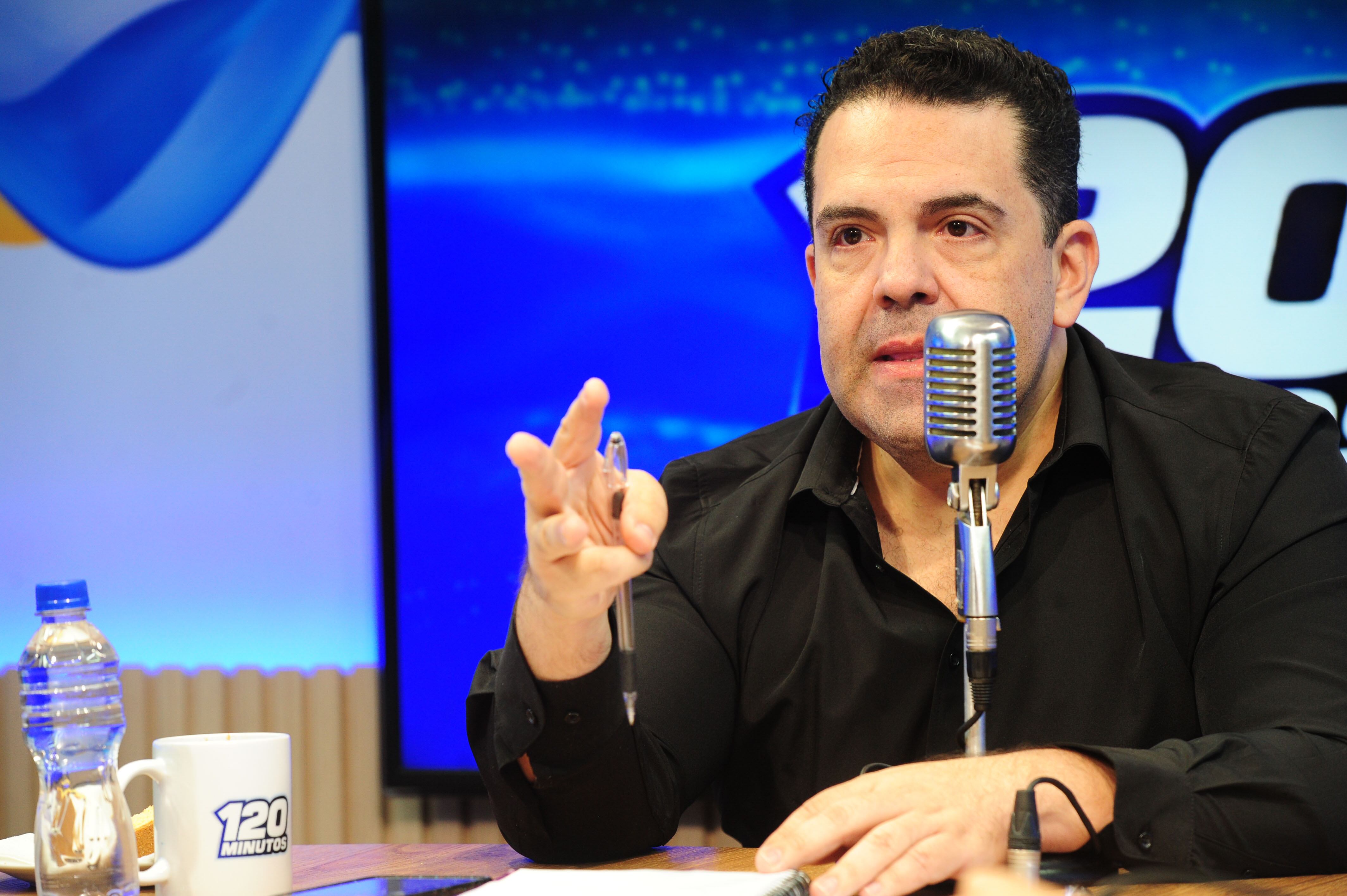 Programa deportivo 120 Minutos Repretel.