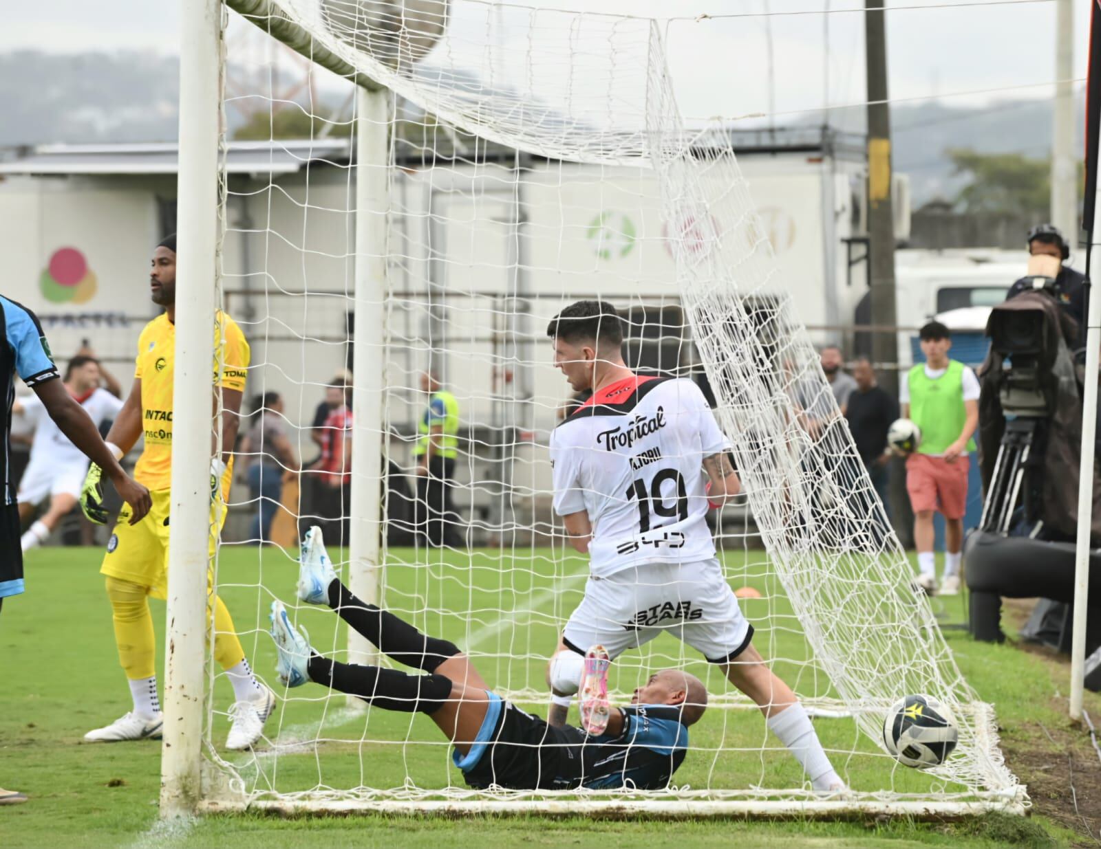 Liga Deportiva Alajuelense sacó un triunfo valioso de visita contra Santa Ana.