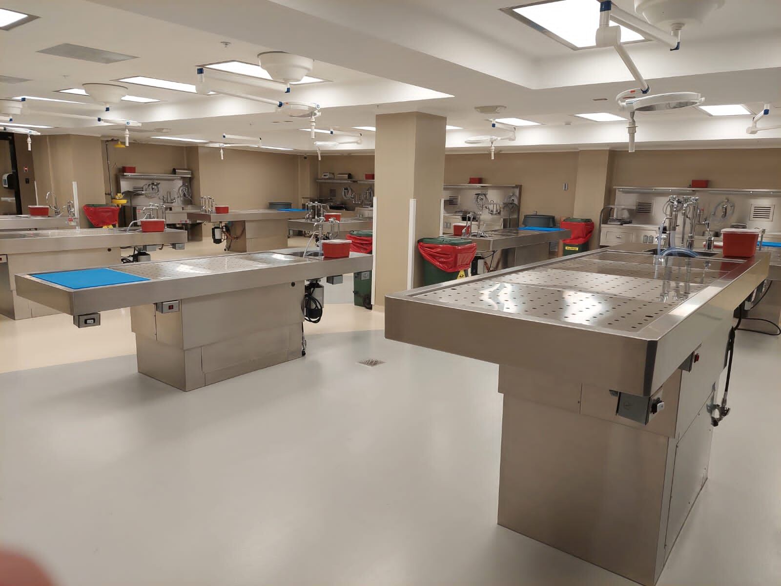 Remodelación y nuevas instalaciones de morgue judicial. Foto OIJ.