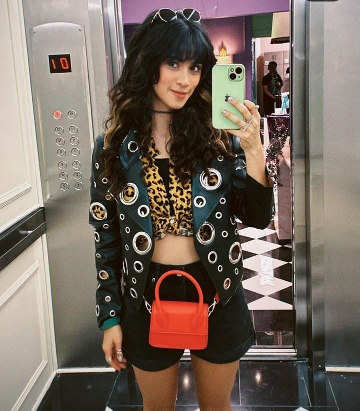 Juanita Molina, Mila en Betty, la fea