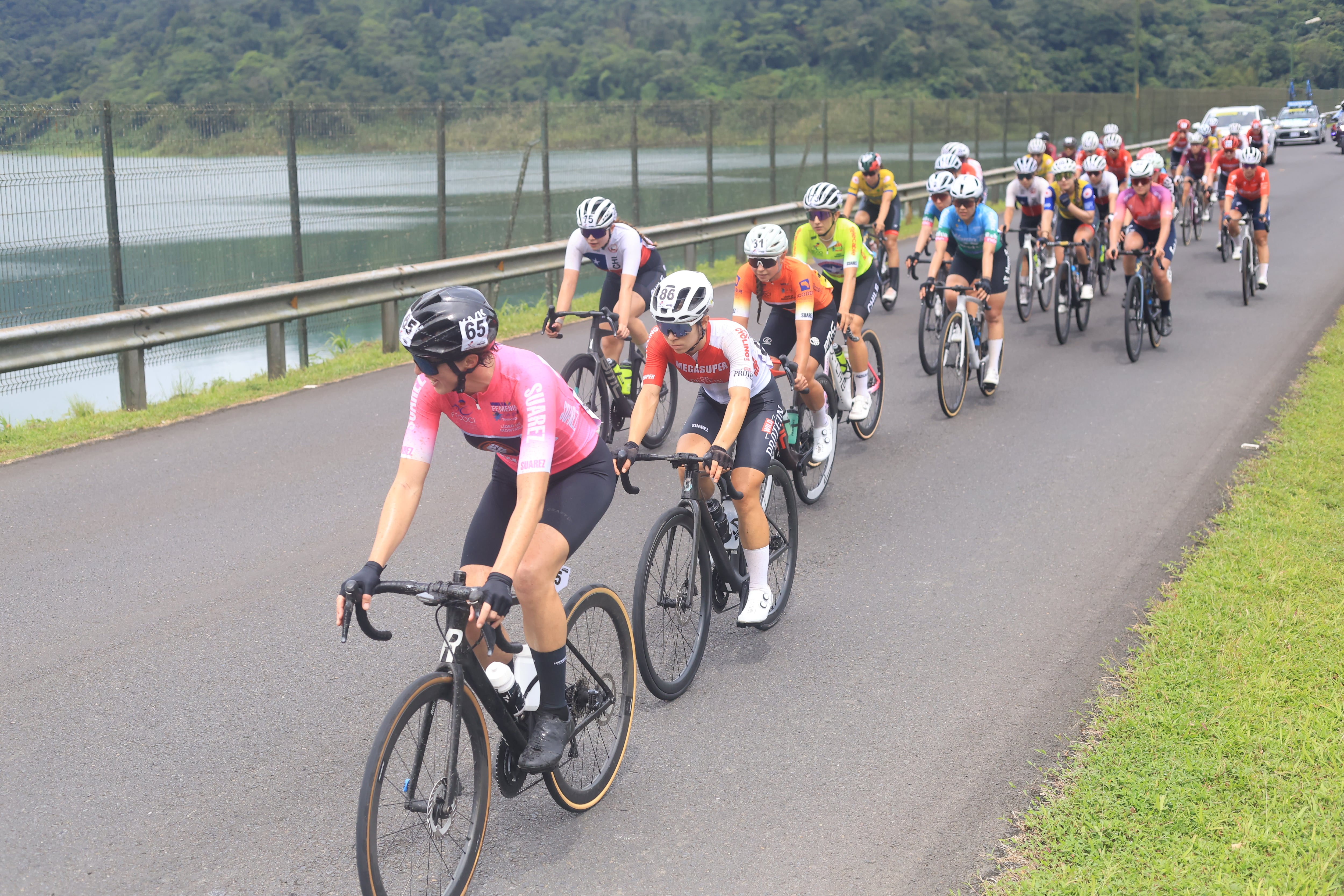 Vuelta femenina