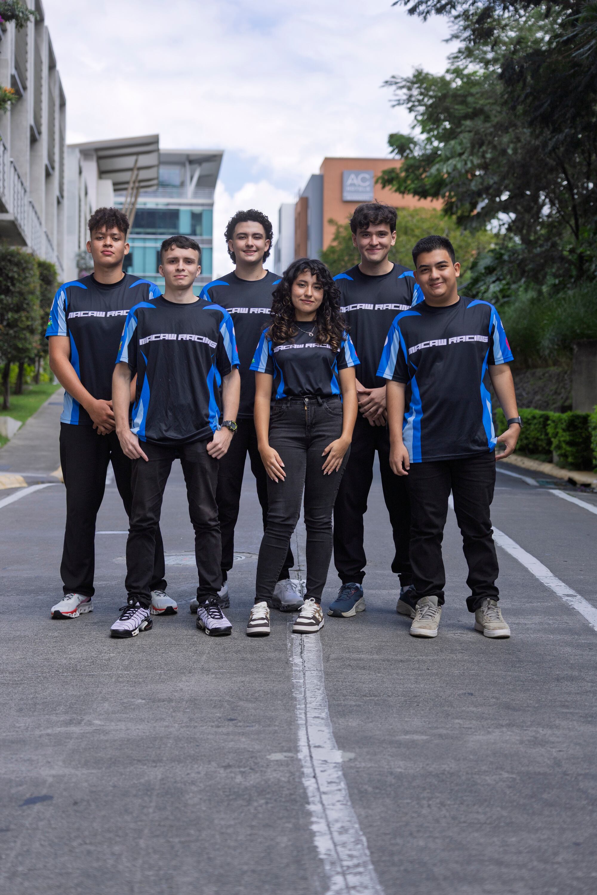 22/10/2025, San José, Escazu, fotografías de la conferencia para presentar a los tres equipos ganadores en las competencias Stem Racing.