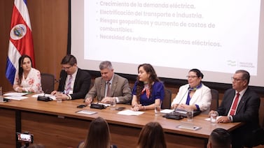 PLN anuncia alternativa a plan de armonización eléctrica del gobierno; PPSO lanza críticas a propuesta
