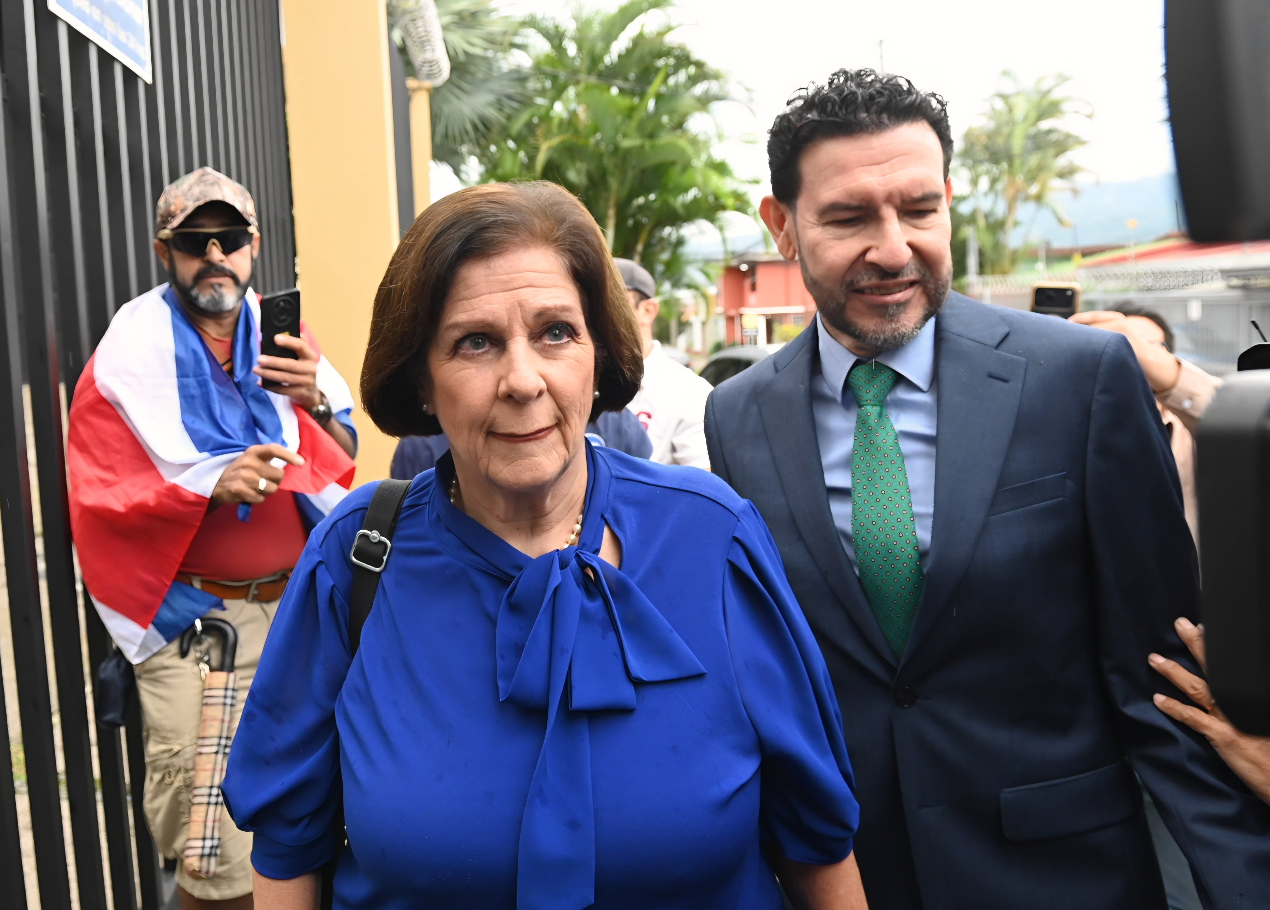 Viernes 04 de setiembre 2026. Ministerio Público. 07:30 hrs. La exdiputada de la Asamblea Legislativa y presidenta de la fraccion oficialista, Pilar Cisneros es indagada por la Fiscalia General en relación a presunto financiamiento irregular en el 2022. En la foto: llegada de Pilar Cisneros a la Fiscalia y declaraciones posteriores. Foto Albert Marin