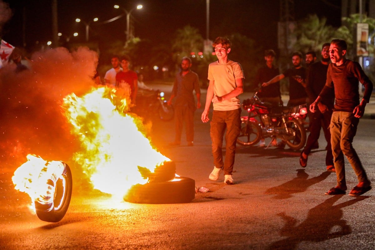 De Guatemala a Francia y de Siria a Bolivia, el vertiginoso aumento en el precio del diésel encendió alarmas y protestas en todo el planeta. En la fotografía protesta en Al-Bab, Siria.