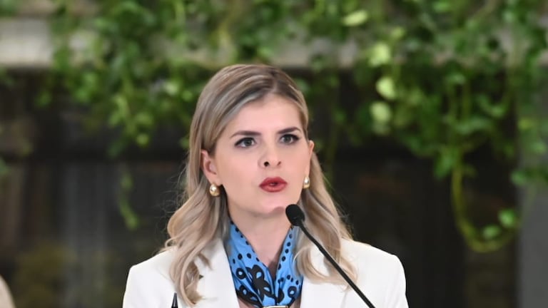 Laura Fernández insiste en vender el BCR para capitalizar pensiones del IVM