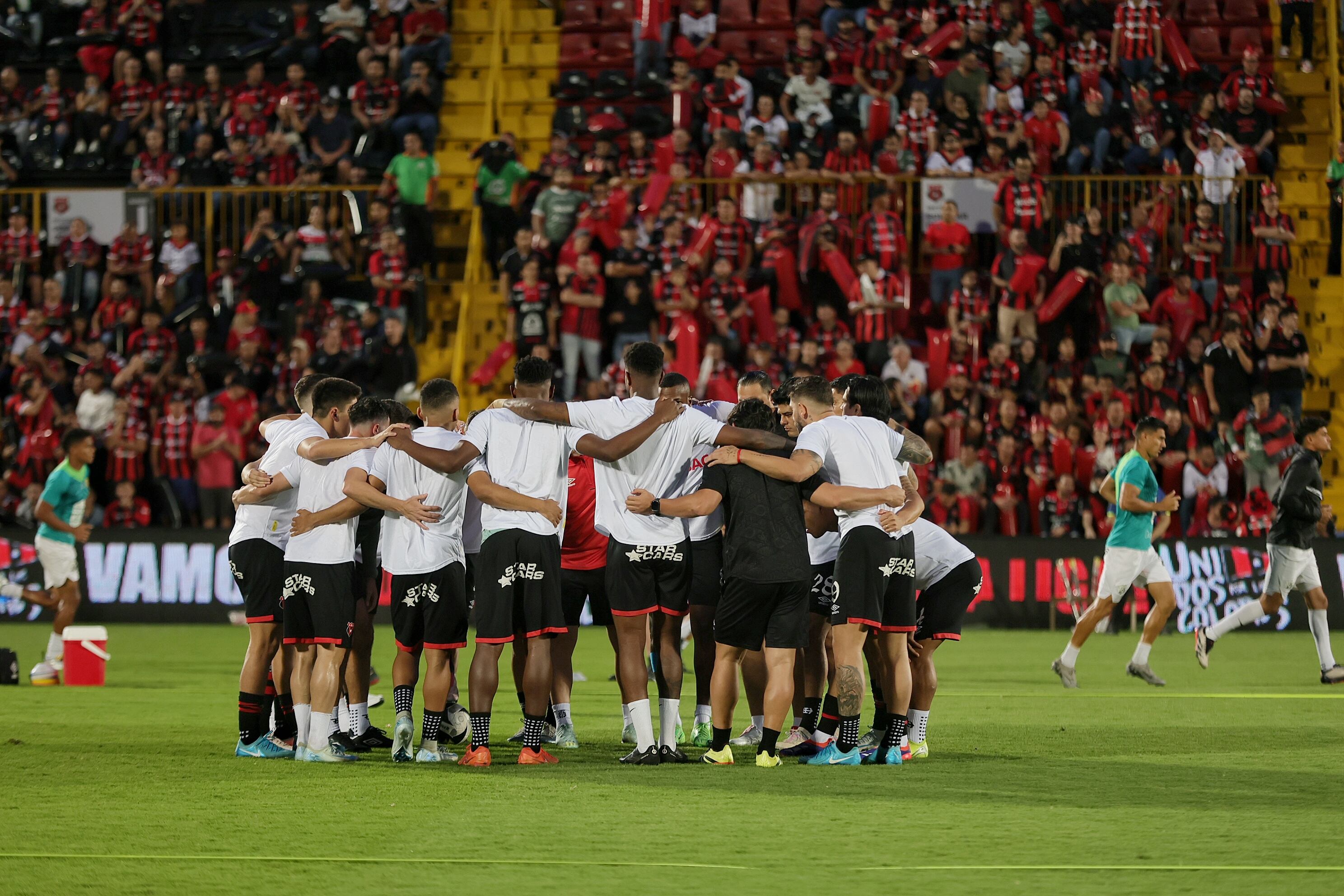 27/12/2024 / Juego entre Liga Deportiva Alajuelense vs Club Sport Herediano por el partido de vuelta de la gran final del torneo Apertura de la Liga Promerica / foto John Durán