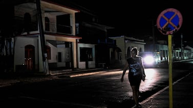Cientos de cubanos protestan en la calle por apagones y escasez de alimentos