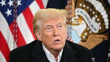 Trump condiciona ayuda a California en plena crisis por incendios forestales