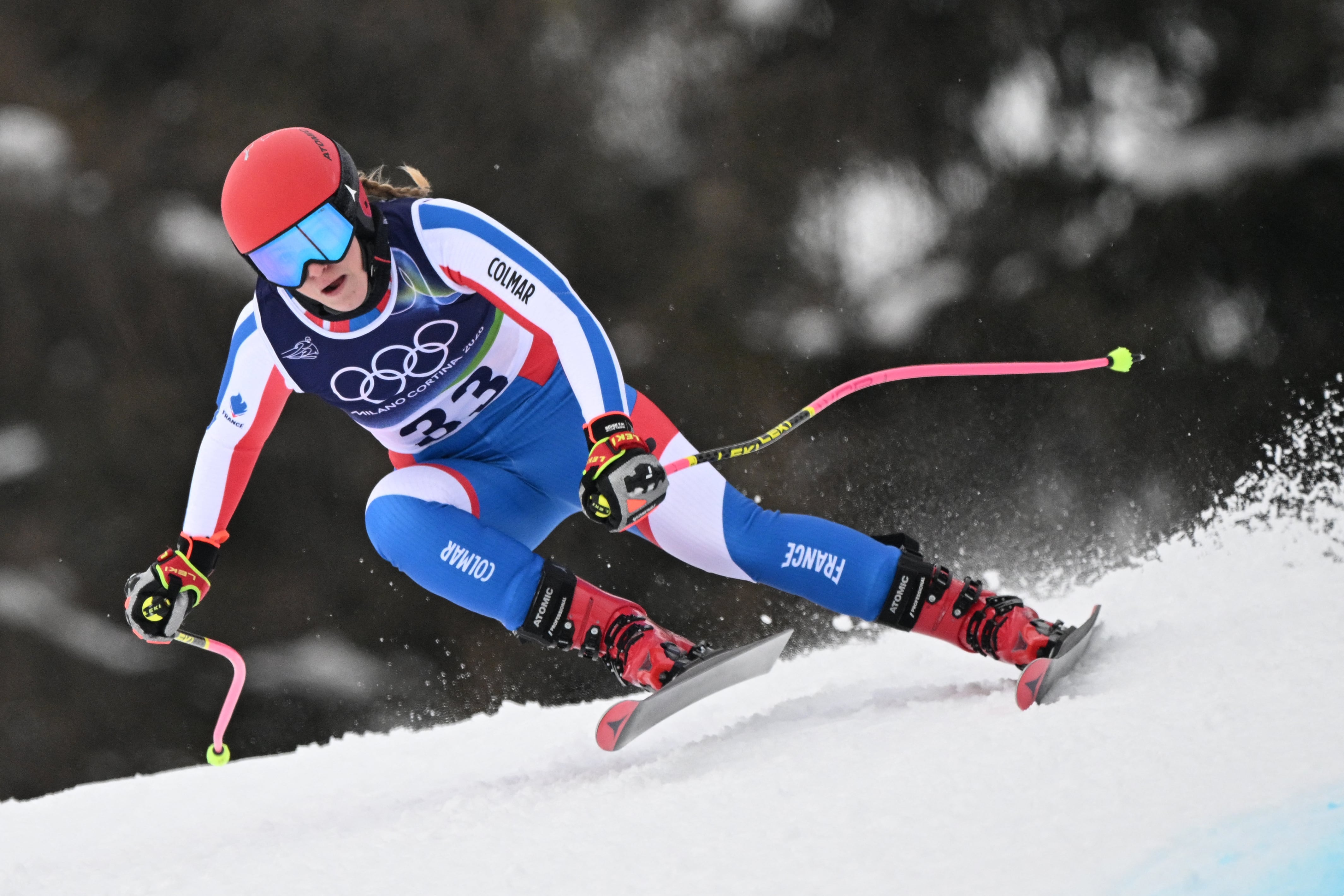 Camille Cerutti, de Francia, participa en el segundo entrenamiento oficial de la prueba de descenso femenino, de cara a los Juegos Olímpicos de Invierno Milán y Cortina 2026, en el Centro de Esquí Alpino de Tofane, en Cortina d’Ampezzo.