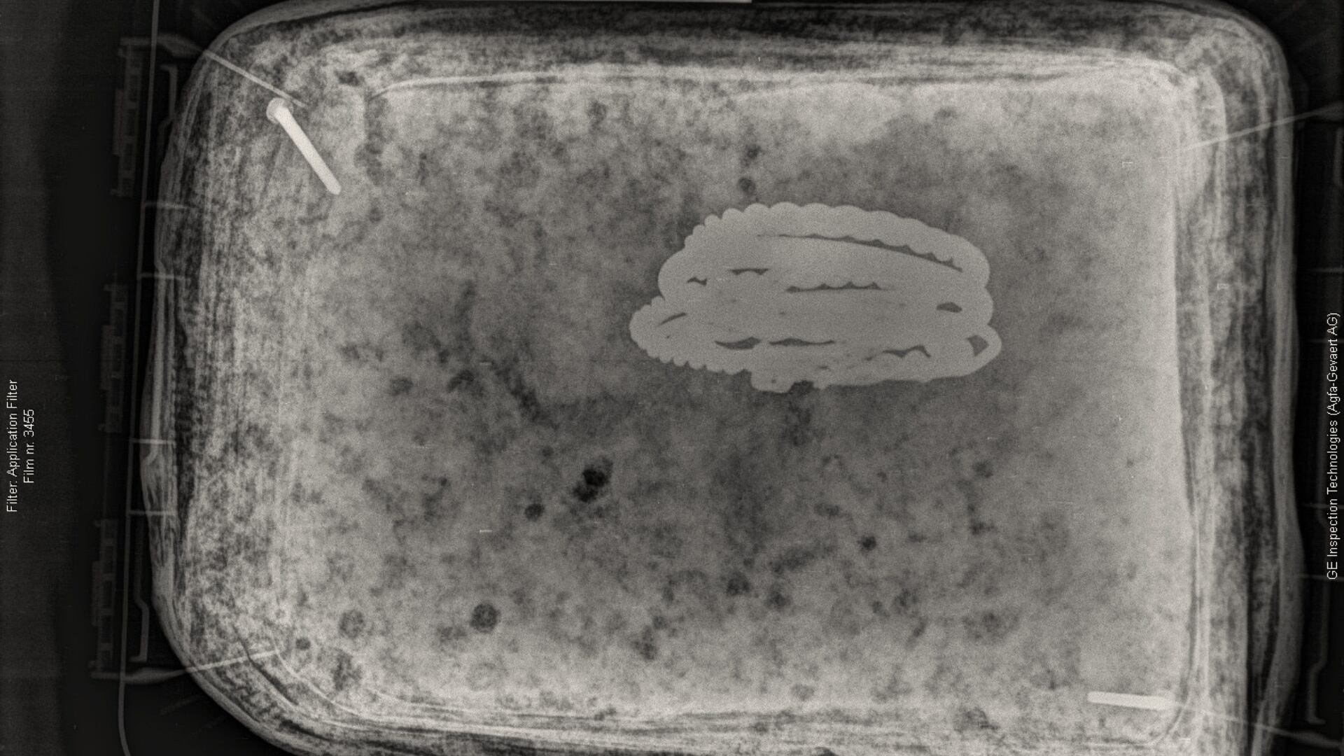 Los arqueólogos analizan imágenes de la zona donde fue hallado el tesoro vikingo.