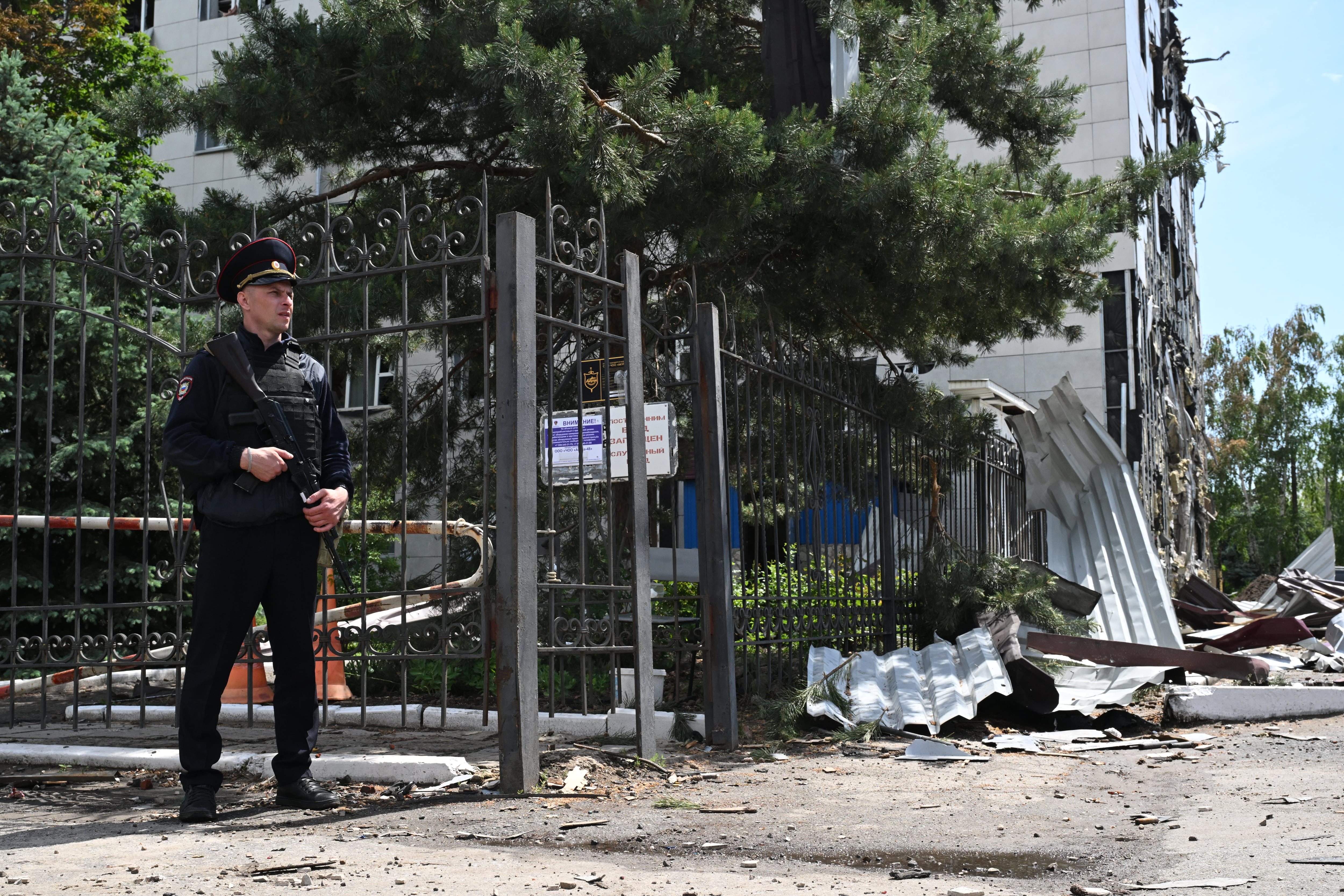 En la imagen los resultados y destrucción del bombardeo lanzado por Rusia a Kiev