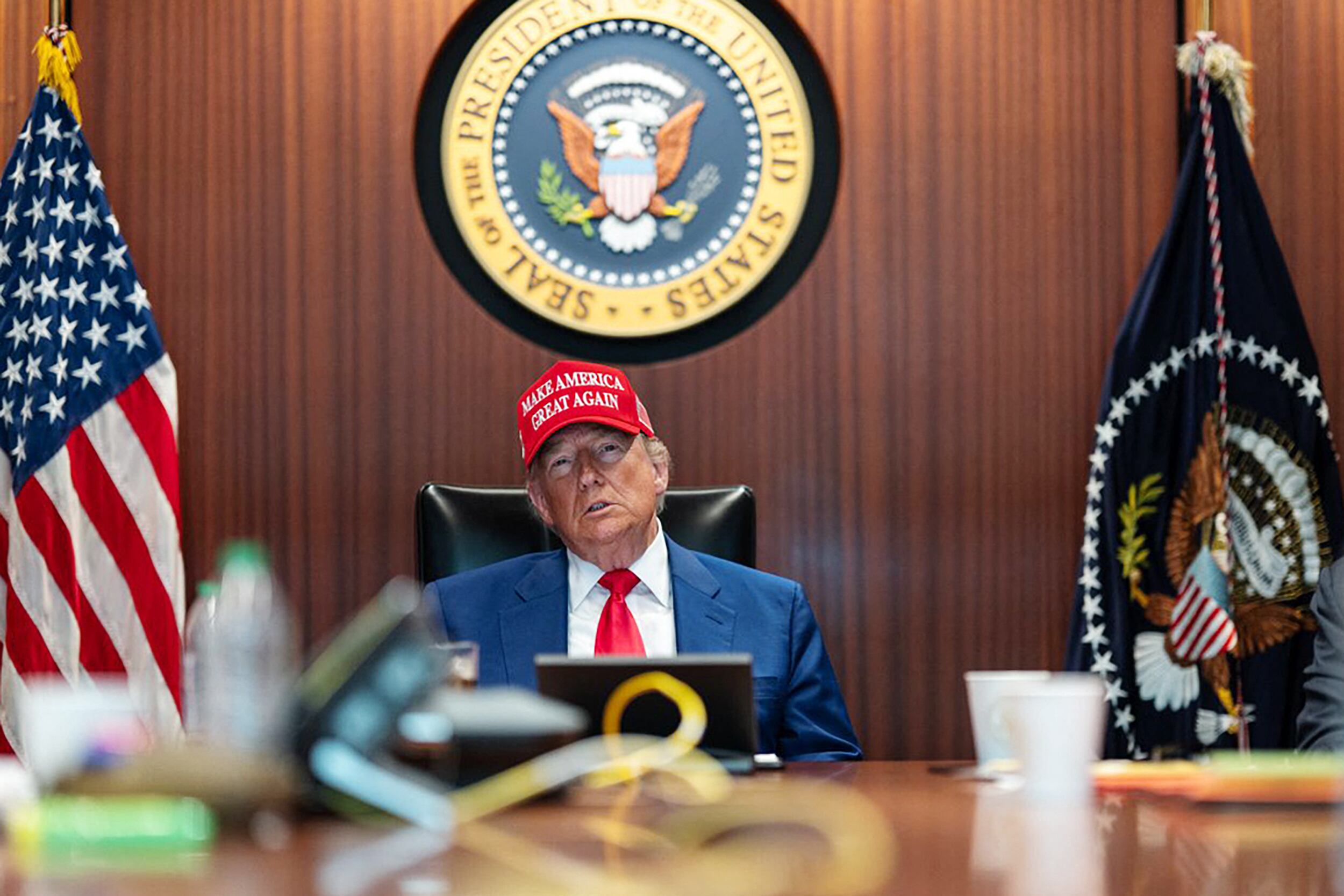 Donald Trump en la sala de crisis