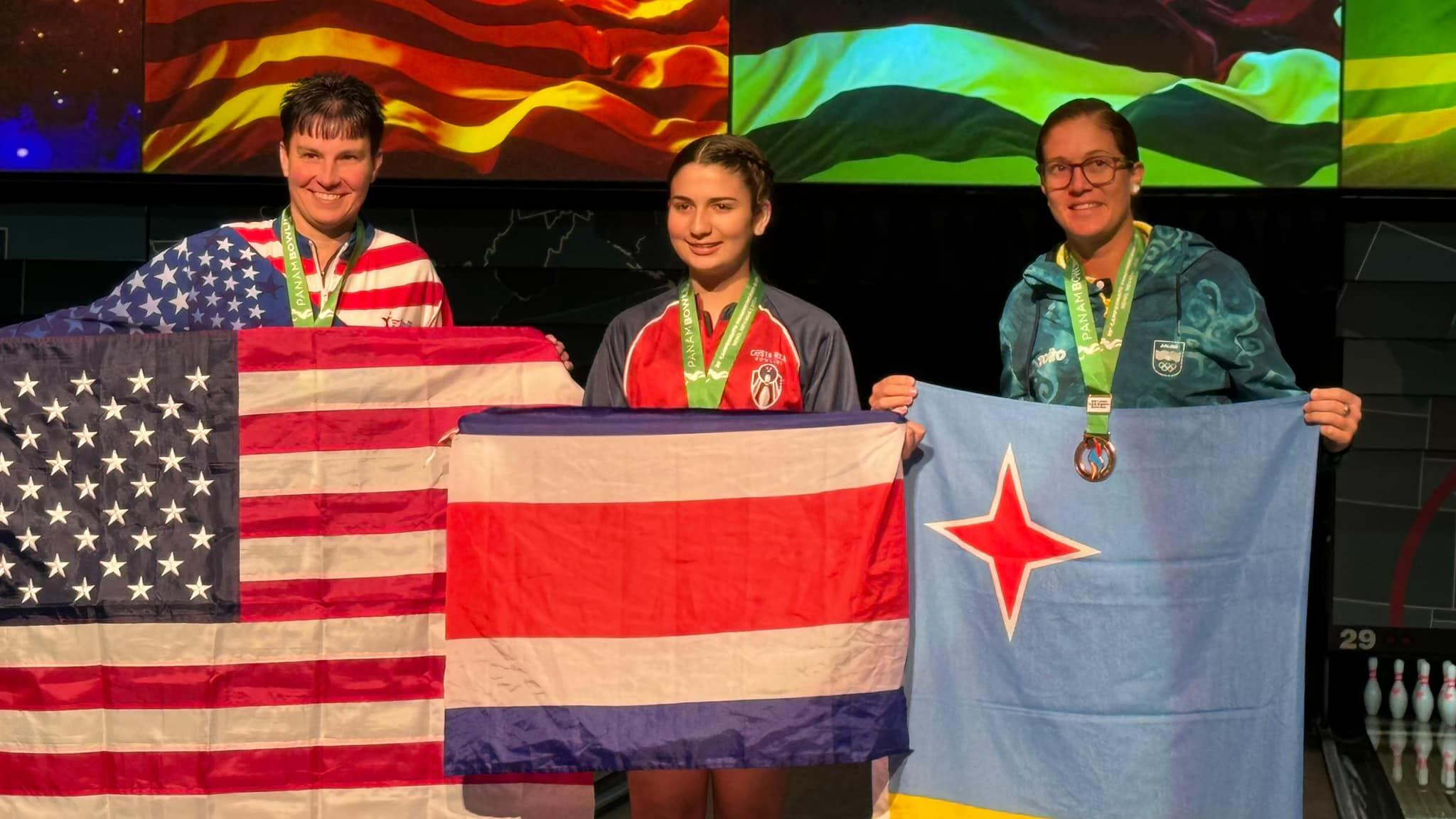 Elena Weinstok se proclamó campeona individual y monarca en todo evento en el Panamericano Mayor de Boliche.