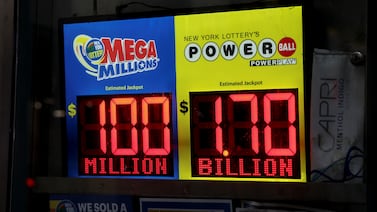 El afortunado de la lotería de Estados Unidos: una persona gana $1.810 millones, el segundo mayor premio de la historia