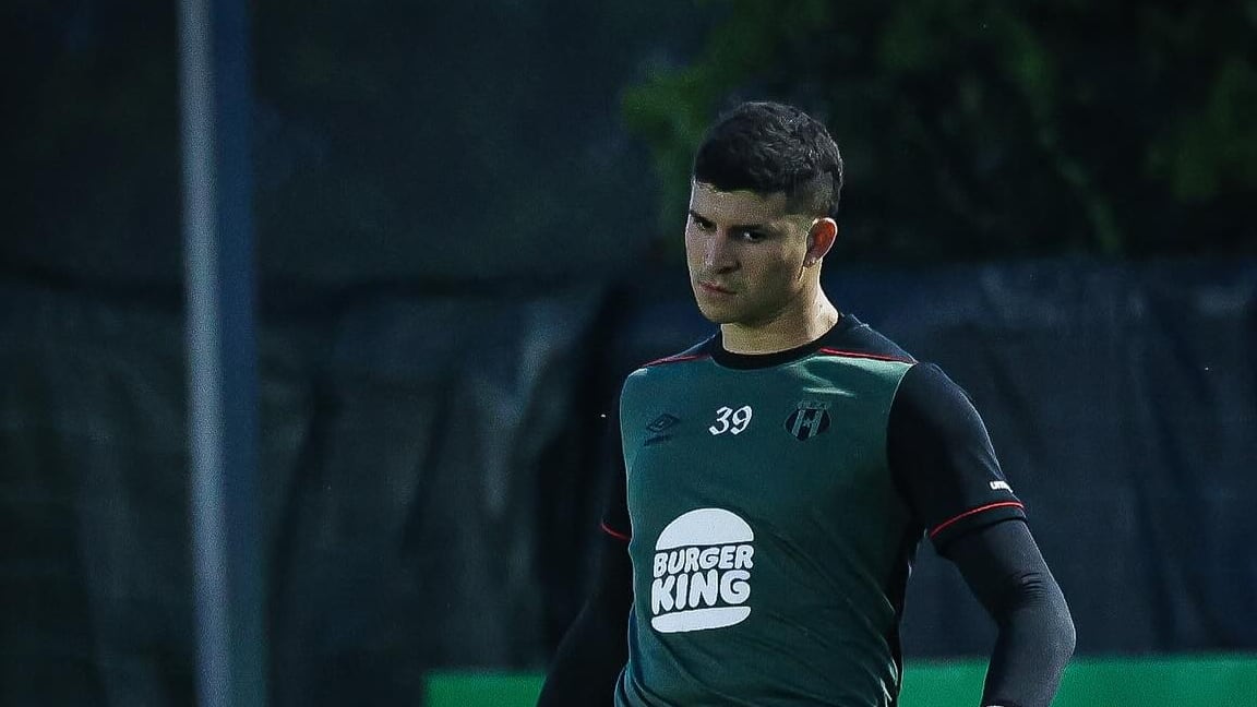 Bayron Mora hizo todo el proceso de liga menor en Liga Deportiva Alajuelense y afirma que el CAR le cambió la vida.