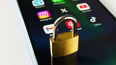 Francia investiga a TikTok por riesgos de suicidio en menores