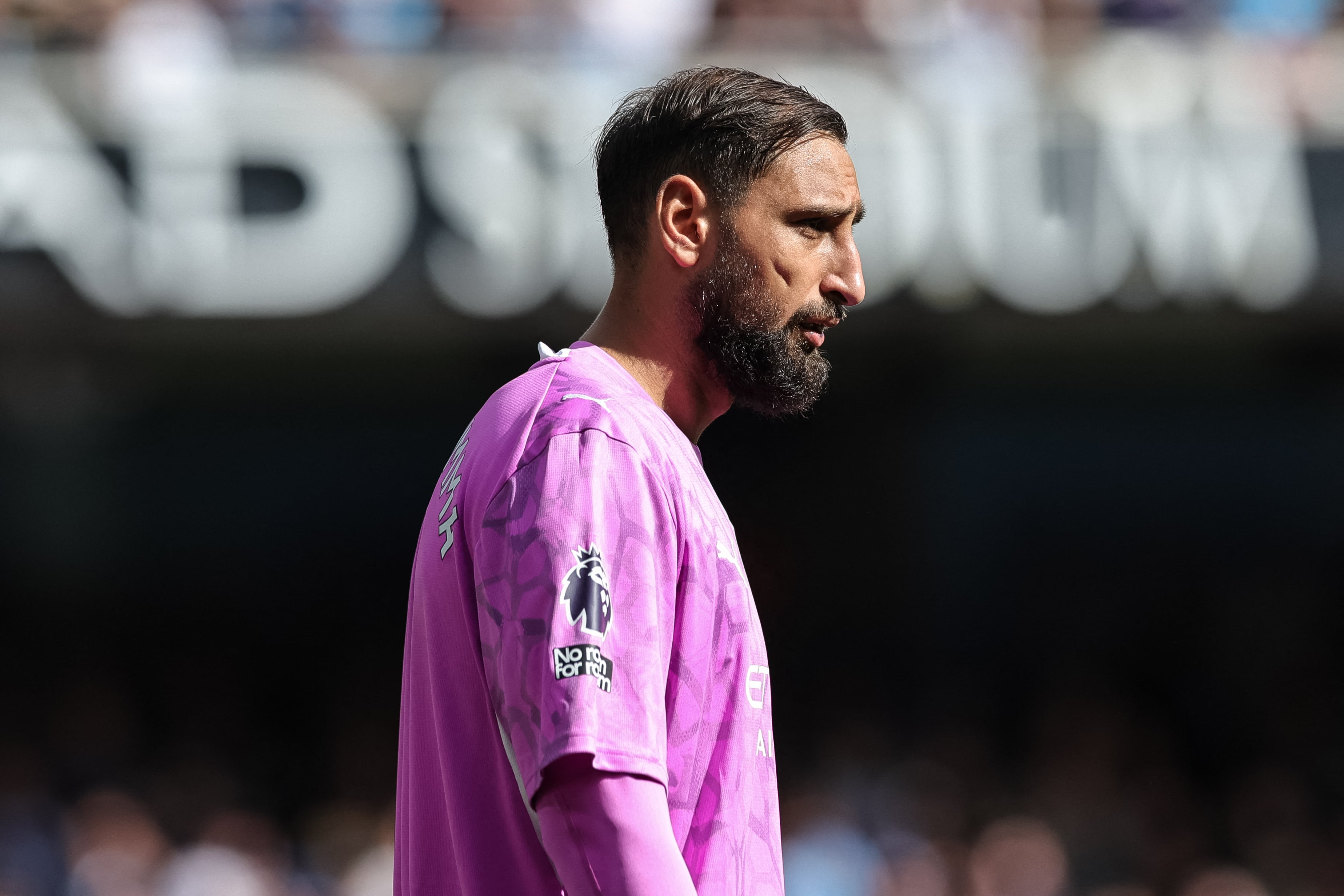 El arquero del Manchester City Gianluigi Donnarumma y su pareja sufrieron un violento robo en el 2023; aquí el arquero durante un partido de la Premier League el pasado 5 de setiembre.