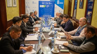 Representantes de once países coordinan acciones conjuntas en Congreso del Hidrógeno Verde