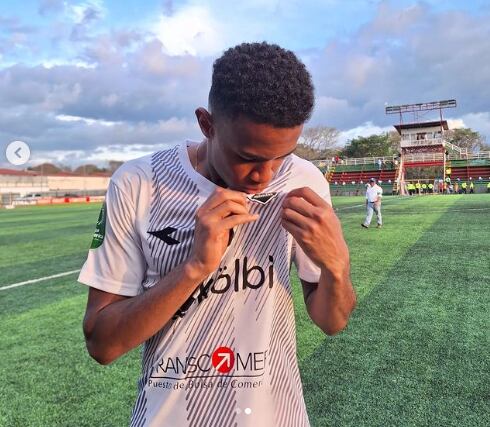 Shawn Johnson
Lateral del Herediano
20 años de edad
Marcó su primer gol en la Primera División
27 de enero del 2024
Cortesía Herediano