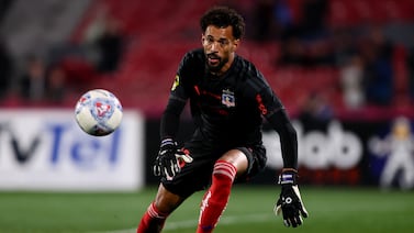 El mundialista Vozinha debuta con Colo Colo en el fútbol de Chile