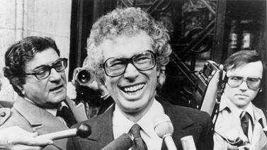 Muere Ken Taylor, protector de diplomáticos estadounidenses durante la crisis de rehenes en Irán